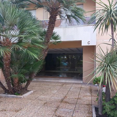 Rez-De-Jardin Grand Studio Apartamento Cros-de-Cagnes Exterior foto